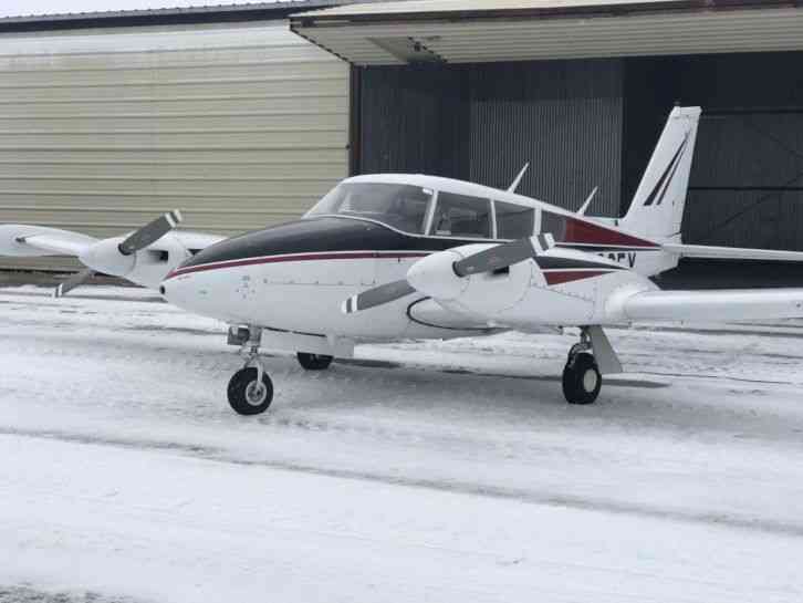 1966 Piper Twin Comanche Low Time 430W Beautiful! TRADE for 172/Arrow/Cherokee