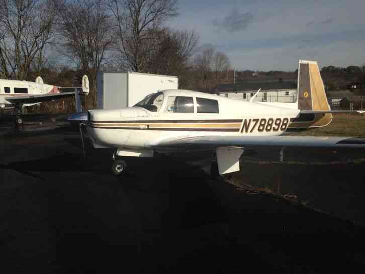 TOP OF THE LINE MOONEY WITH MANY MODS AND CAN DELIVER