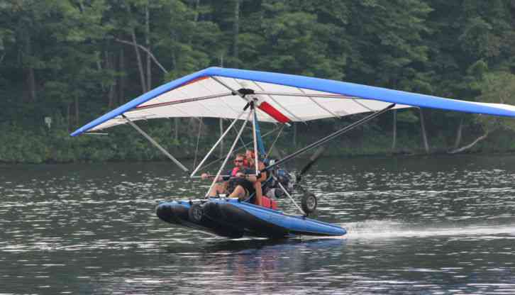 Ultralight - 2 seater trike with floats and retractable landing wheels