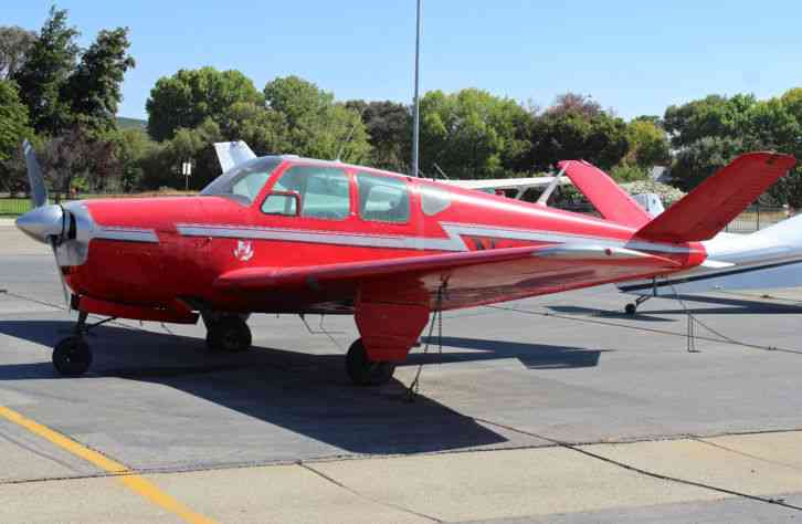 beechcraft airplane