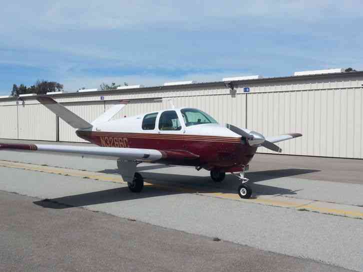  beechcraft airplane