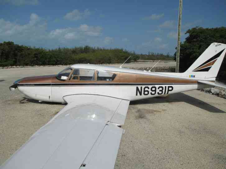  bahamas airplane