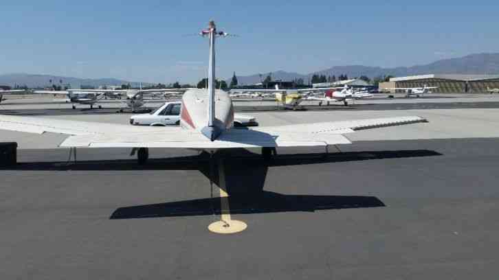  ultralight airplane