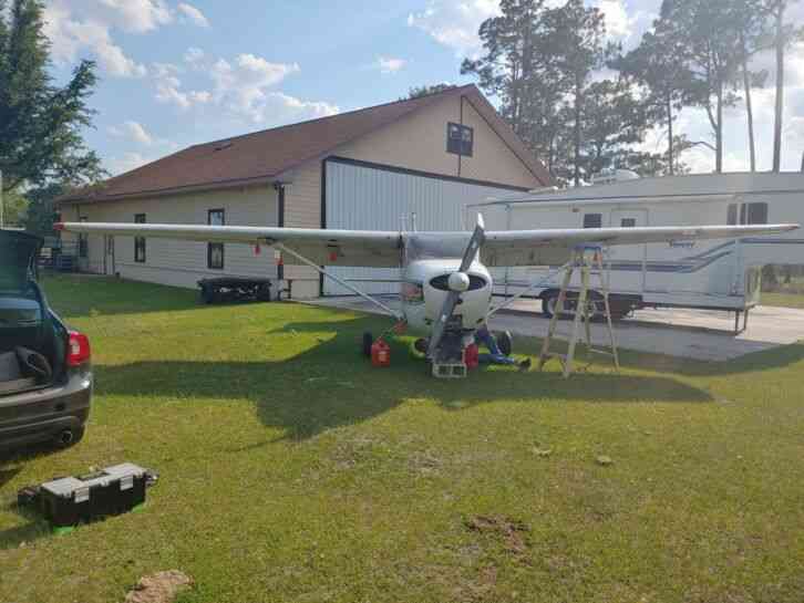  clean airplane