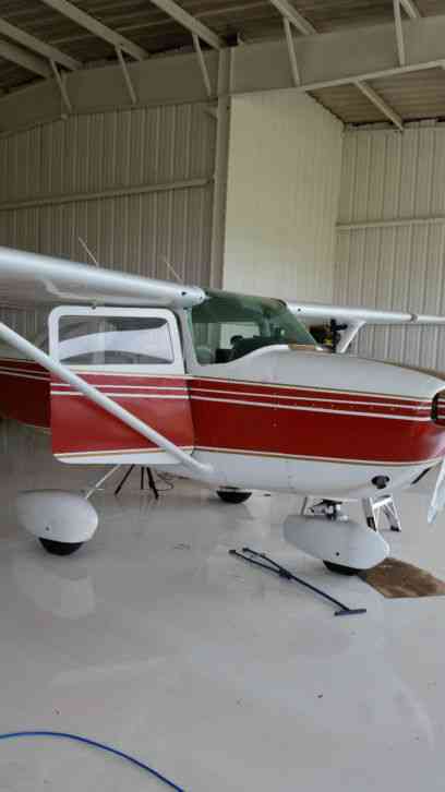  cessna skyhawk