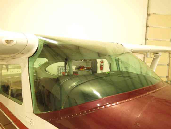  aircraft skycessna