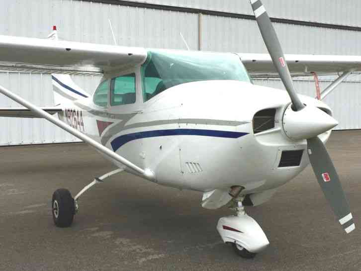  aircraft skycessna