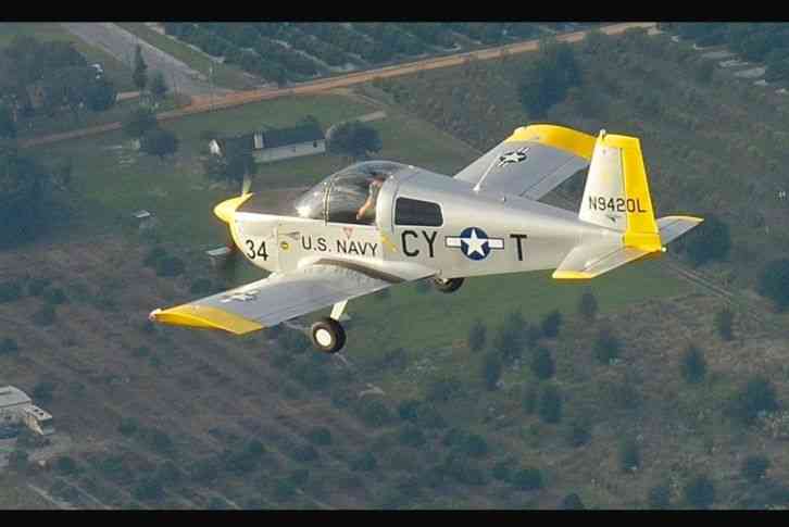  airplane skygrumman