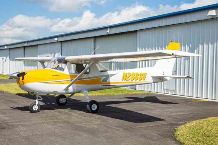 1974 CESSNA 150 NICE PAINT AND INTERIOR FRESH ANUAL