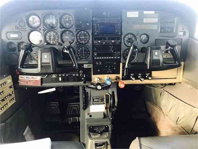  avionics radios