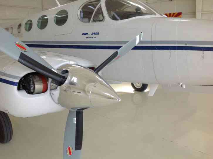  aircraft skycessna