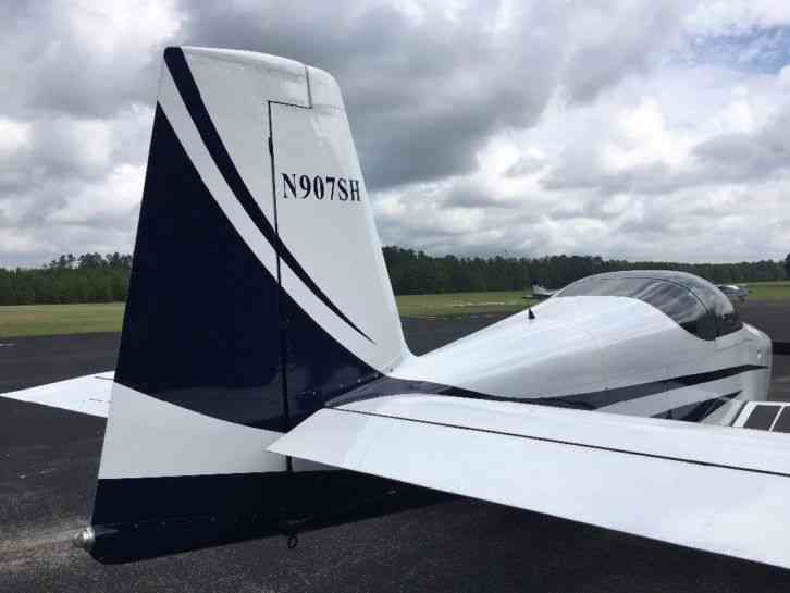  propeller airplane