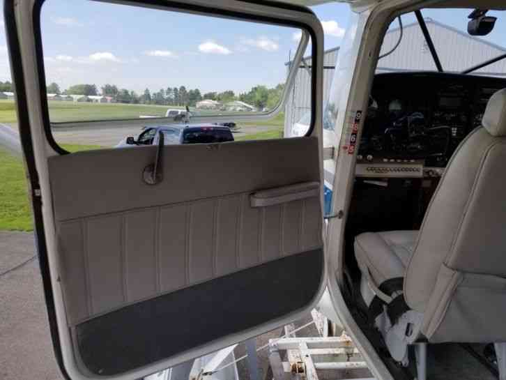  interior skycessna