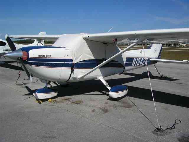  aircraft skycessna