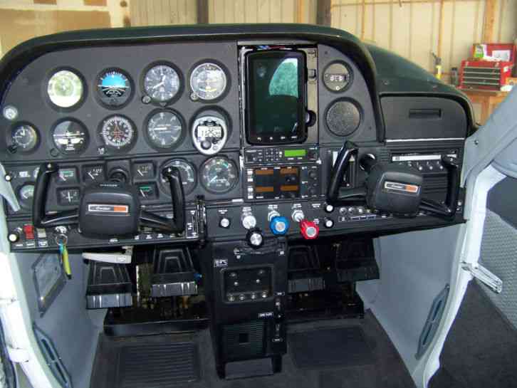  aircraft skycessna