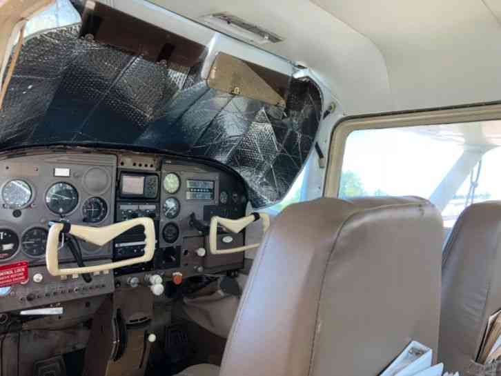 Cessna 182 F Skylane Low Tt Paint Is Avlb For Xtra Good