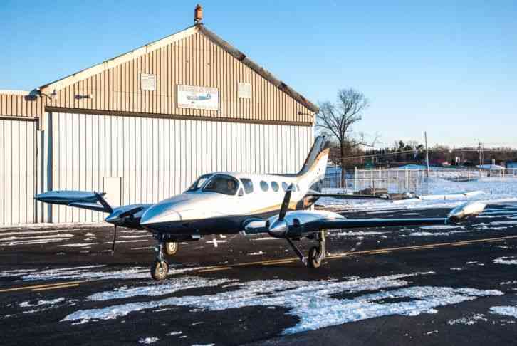  cessna airplane