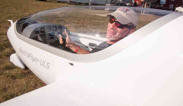 Electric Aircraft - World Famous ElectraFlyer-ULS - Ready to Fly - Ultralight-	show original title