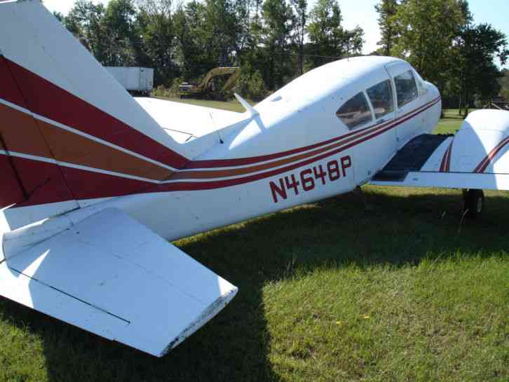 piper airplane