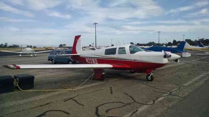 mooney airplane