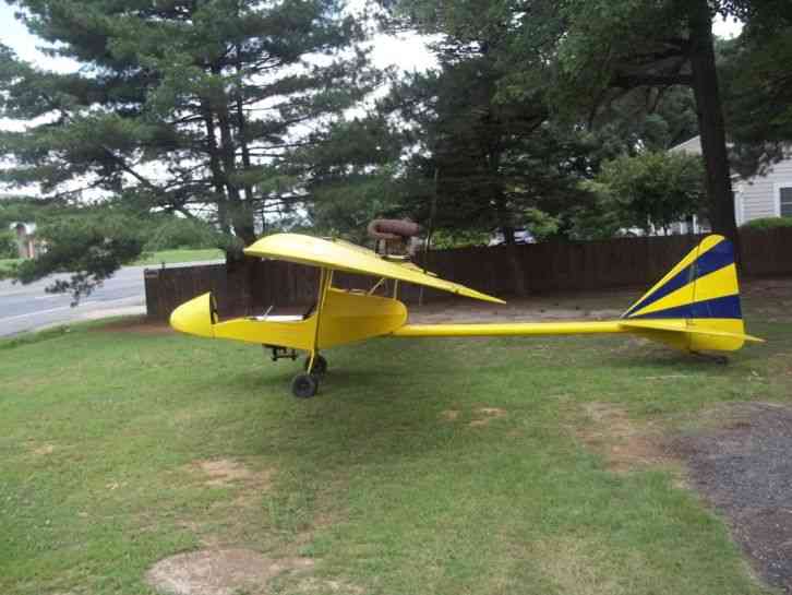 Ultralight 1 Person Airplane / 28 Foot enclosed Trailer